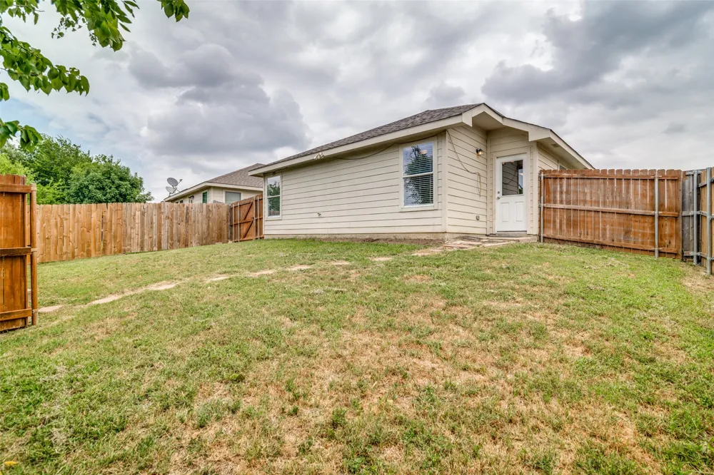 1999 Kickapoo Trail Heartland, TX 75126