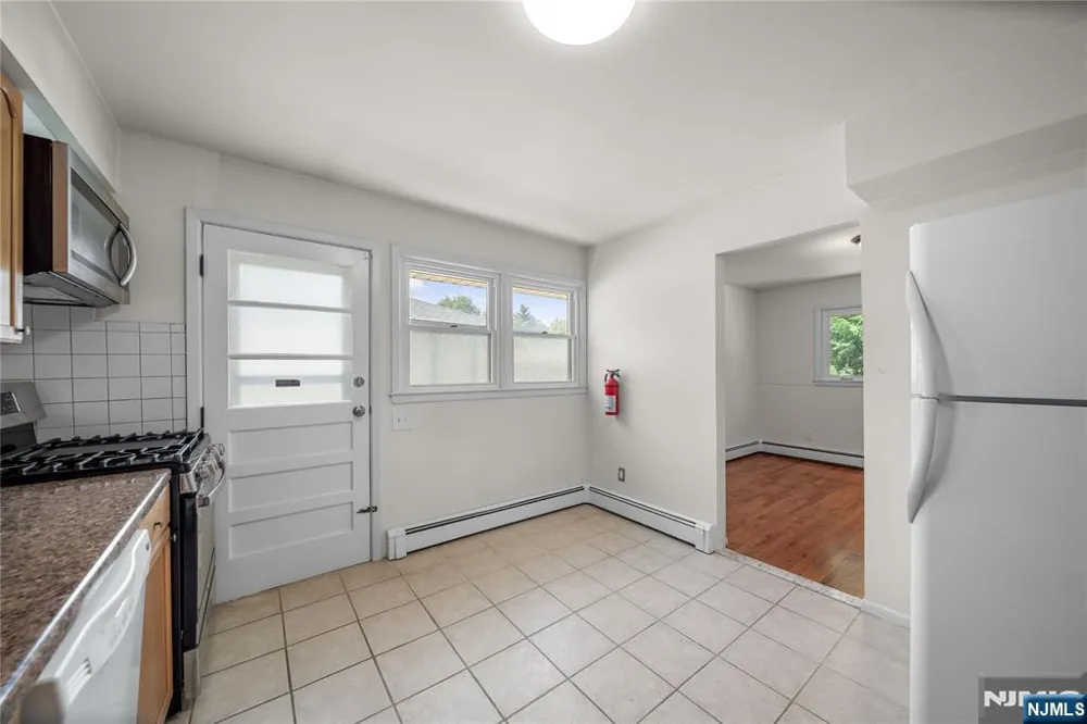 2 Henry Street Englewood Cliffs, NJ 07632