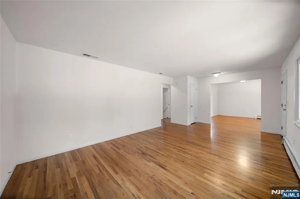 2 Henry Street Englewood Cliffs, NJ 07632