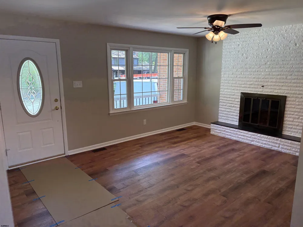 1111 Shelburne Ave Absecon, NJ 08201