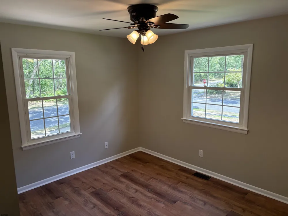 1111 Shelburne Ave Absecon, NJ 08201