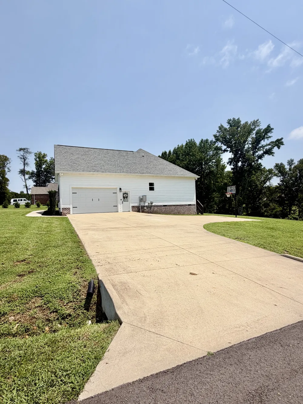 17 Tad Rd Leoma, TN 38468