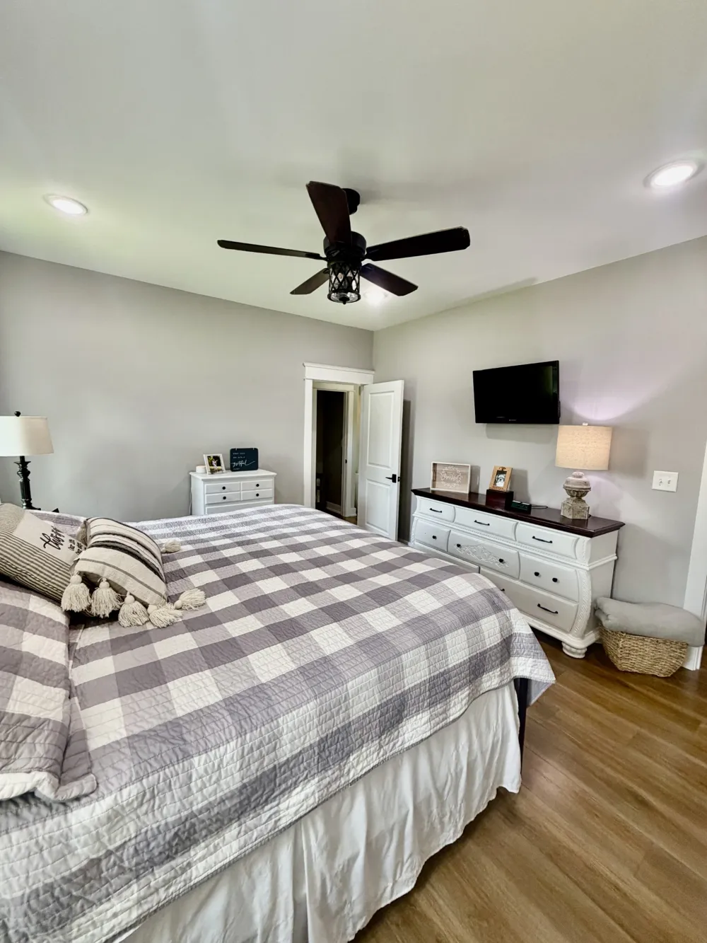 17 Tad Rd Leoma, TN 38468
