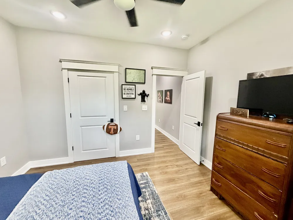 17 Tad Rd Leoma, TN 38468
