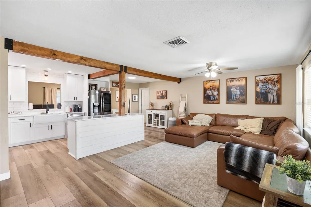 6623 12TH TERRACE St Petersburg, FL 33710