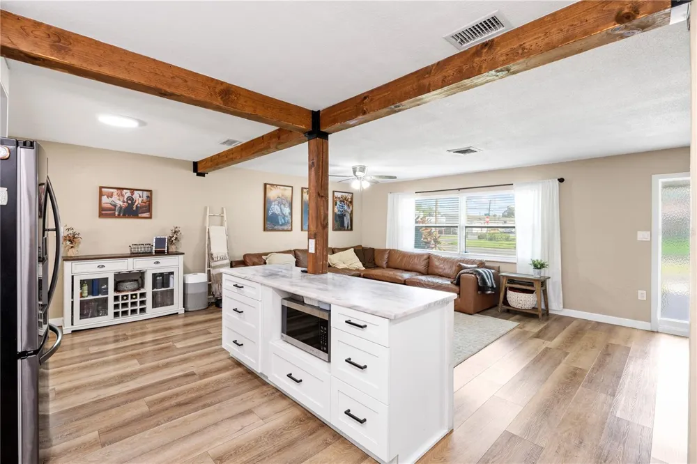 6623 12TH TERRACE St Petersburg, FL 33710