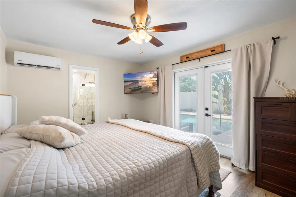 6623 12TH TERRACE St Petersburg, FL 33710