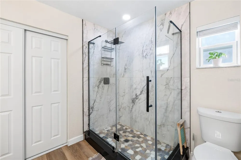 6623 12TH TERRACE St Petersburg, FL 33710