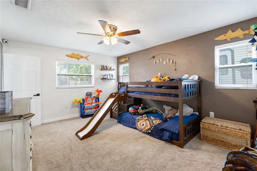 6623 12TH TERRACE St Petersburg, FL 33710