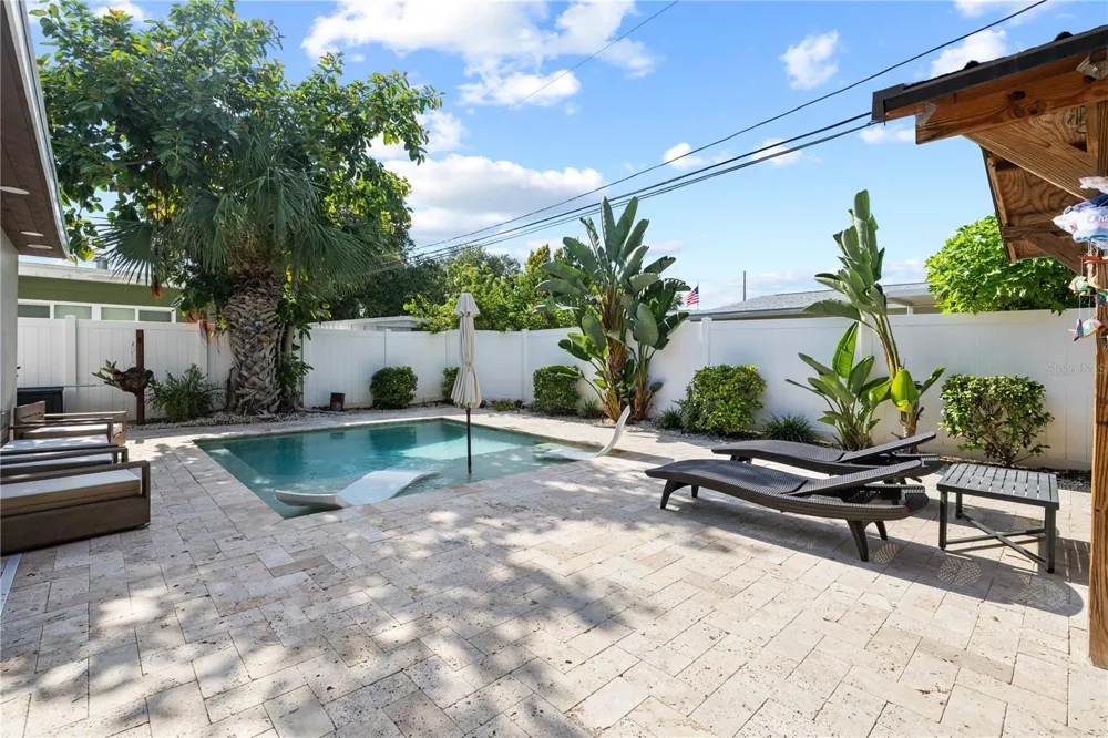 6623 12TH TERRACE St Petersburg, FL 33710