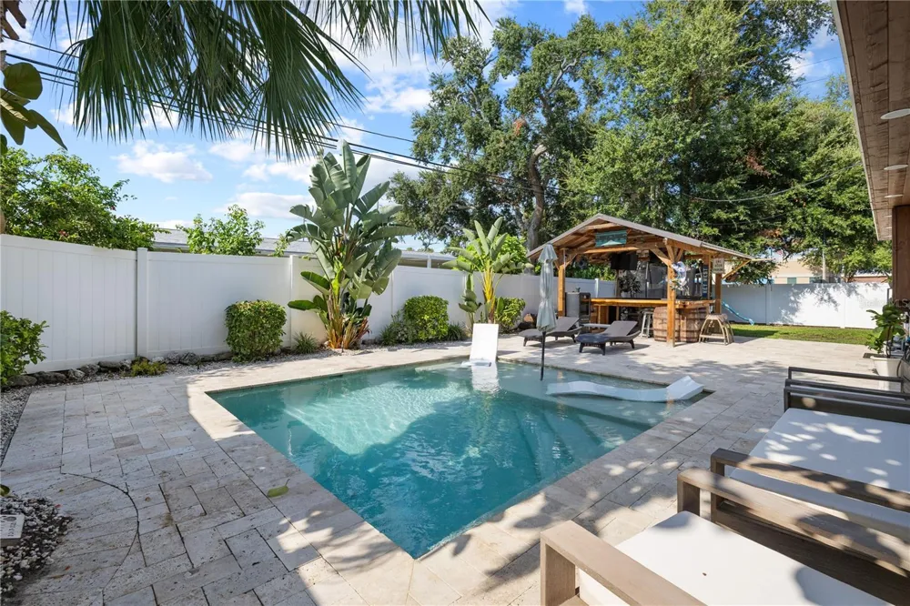 6623 12TH TERRACE St Petersburg, FL 33710