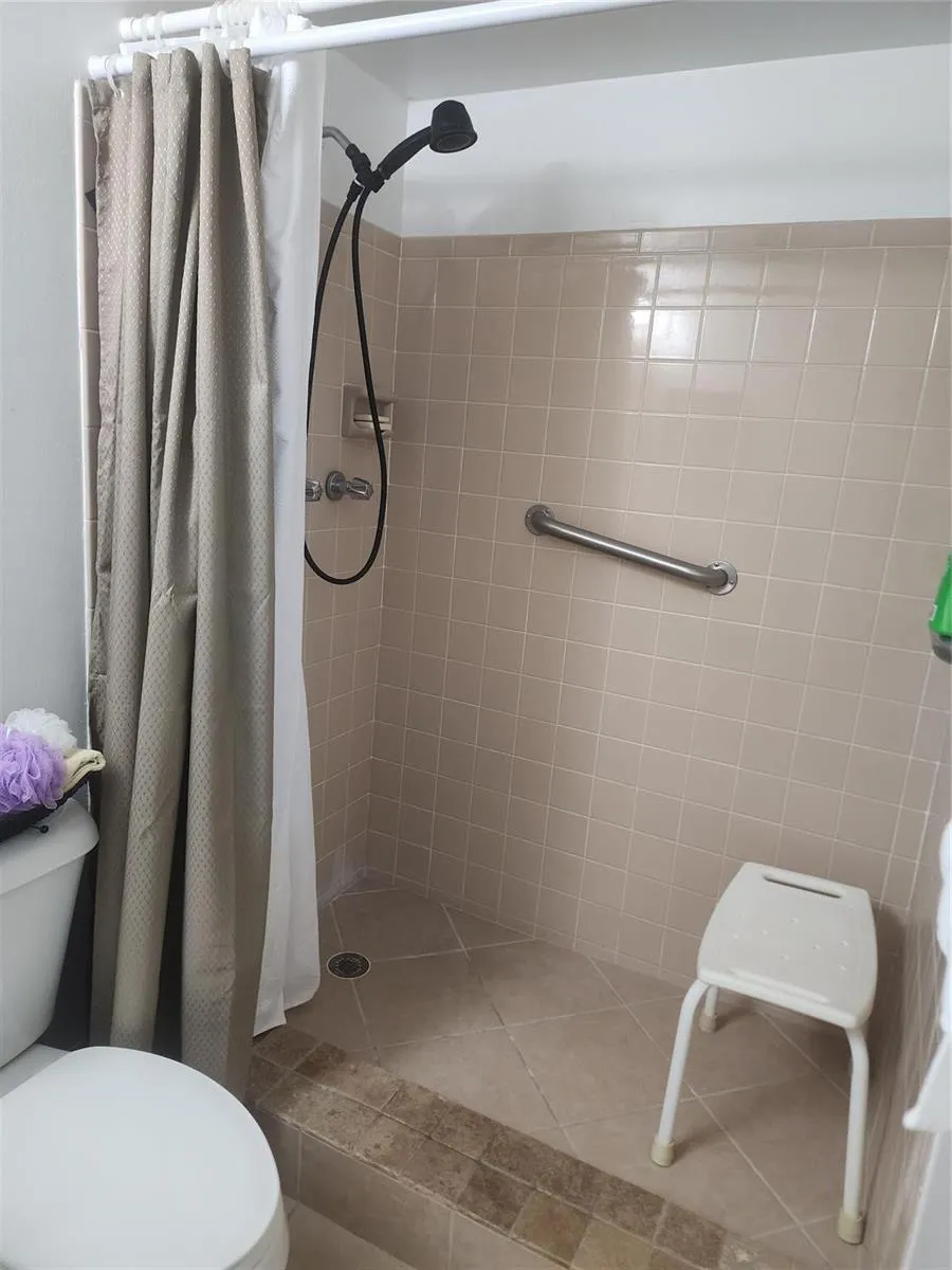 7500 NW 4th Place Margate, FL 33063