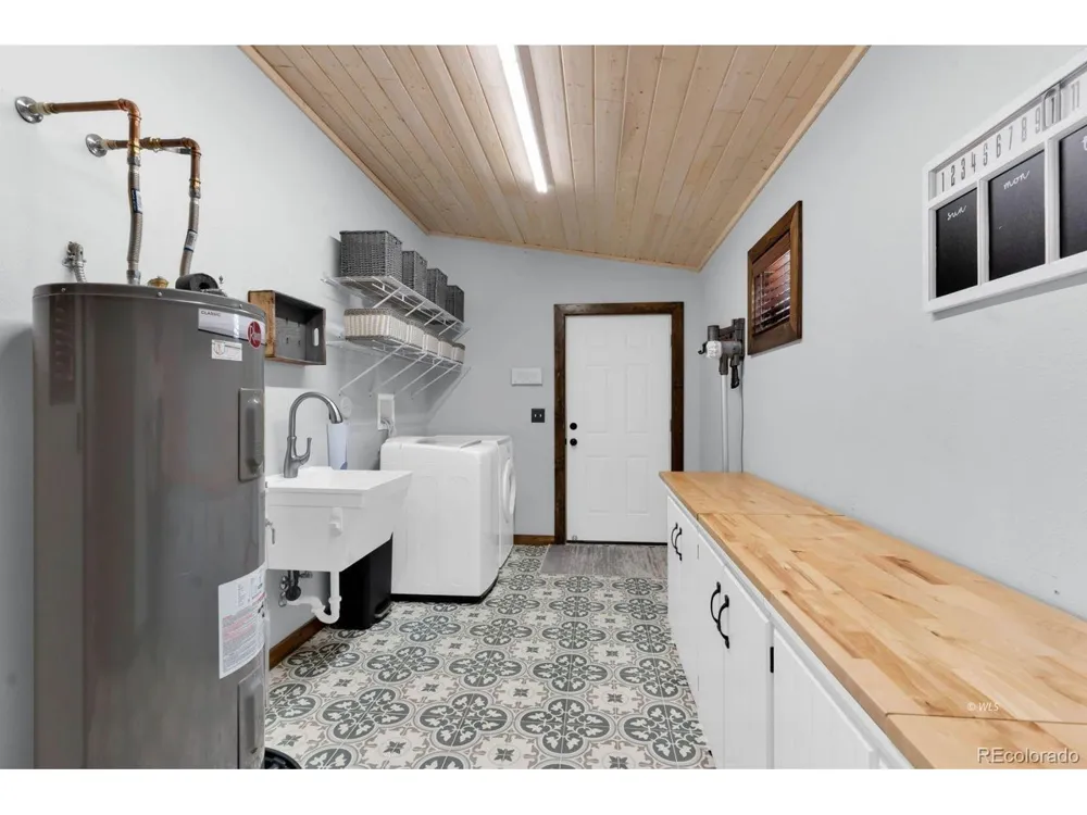 1401 Larkspur Lane Westcliffe, CO 81252