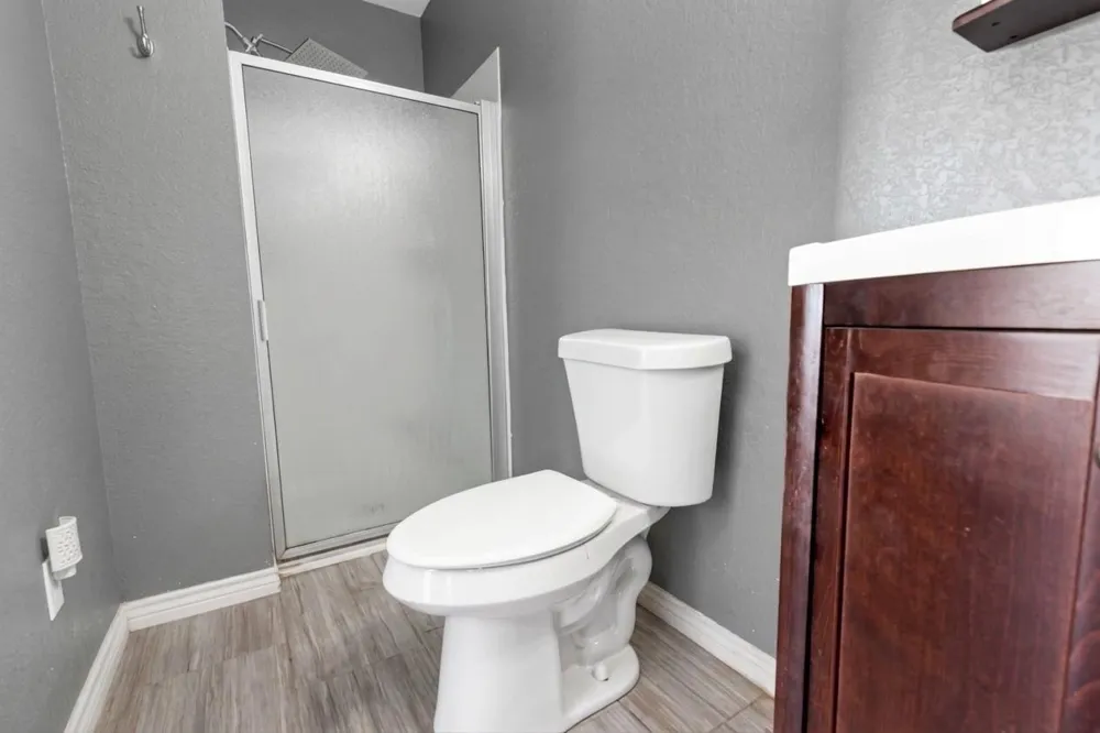 704 E Grand Street Whitewright, TX 75491