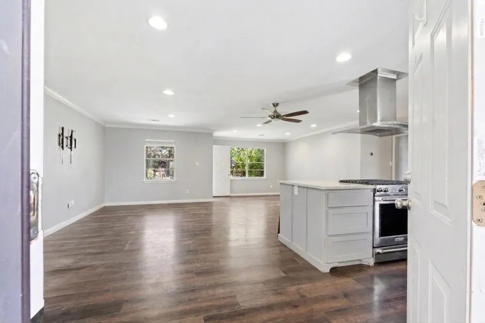 704 E Grand Street Whitewright, TX 75491