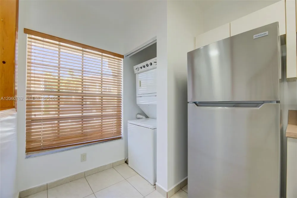 728 SW 122nd Ave Pembroke Pines, FL 33025