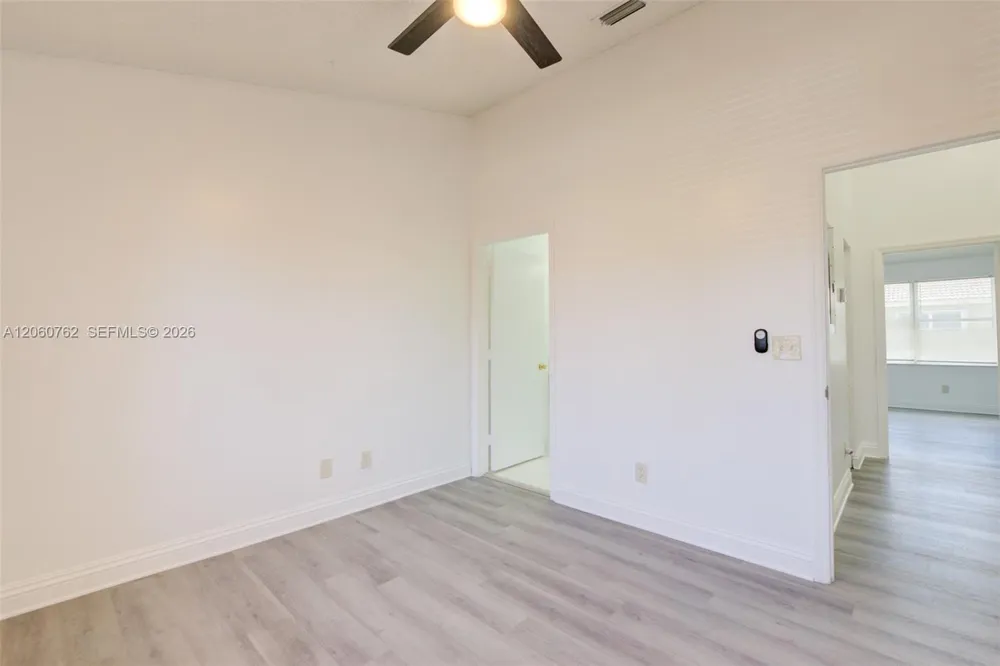 728 SW 122nd Ave Pembroke Pines, FL 33025