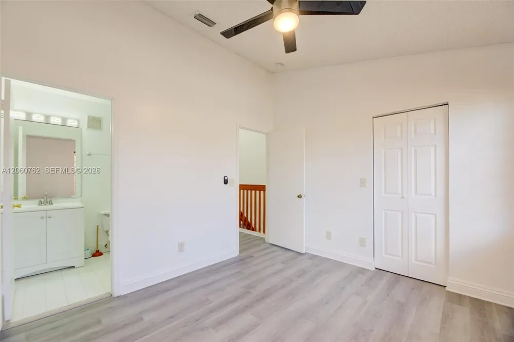728 SW 122nd Ave Pembroke Pines, FL 33025