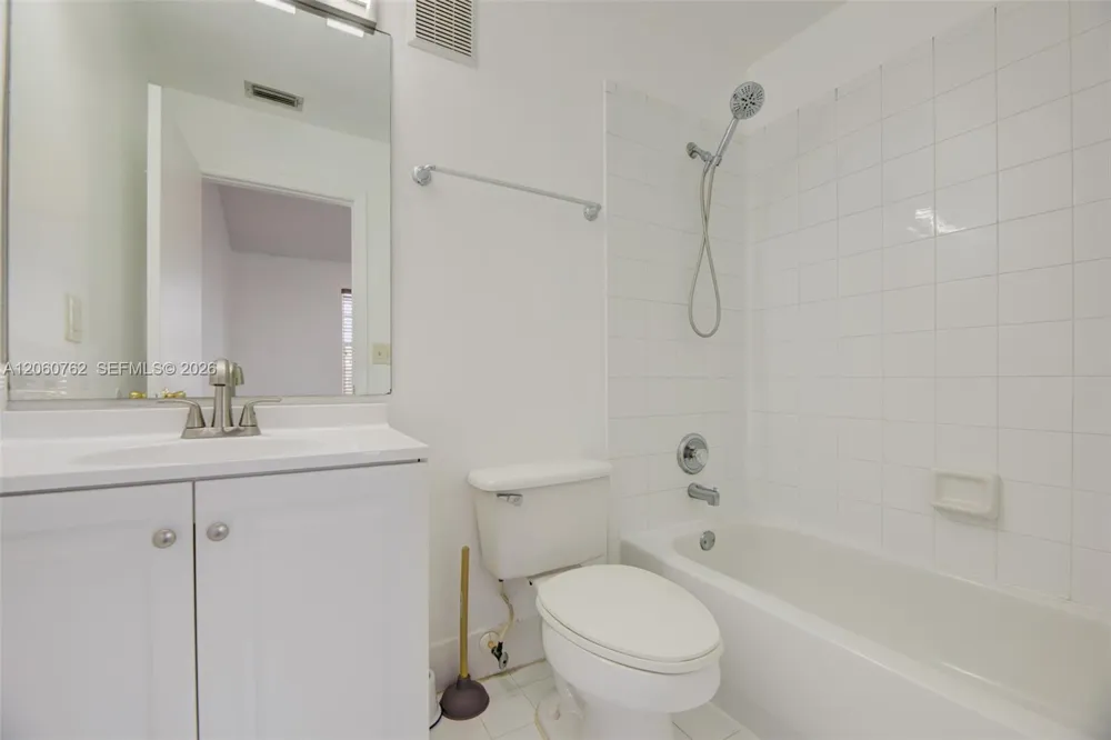 728 SW 122nd Ave Pembroke Pines, FL 33025