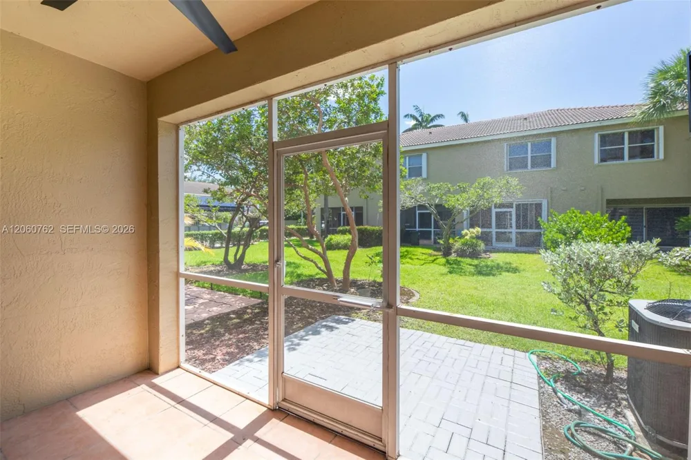 728 SW 122nd Ave Pembroke Pines, FL 33025