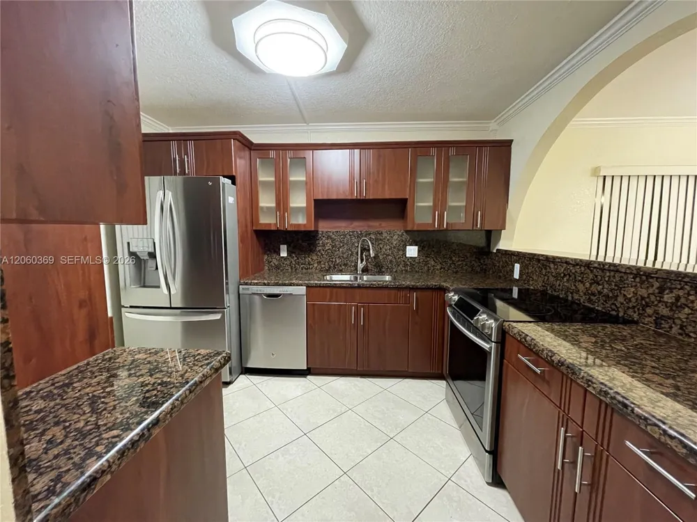 16240 Laurel Dr #101 Weston, FL 33326