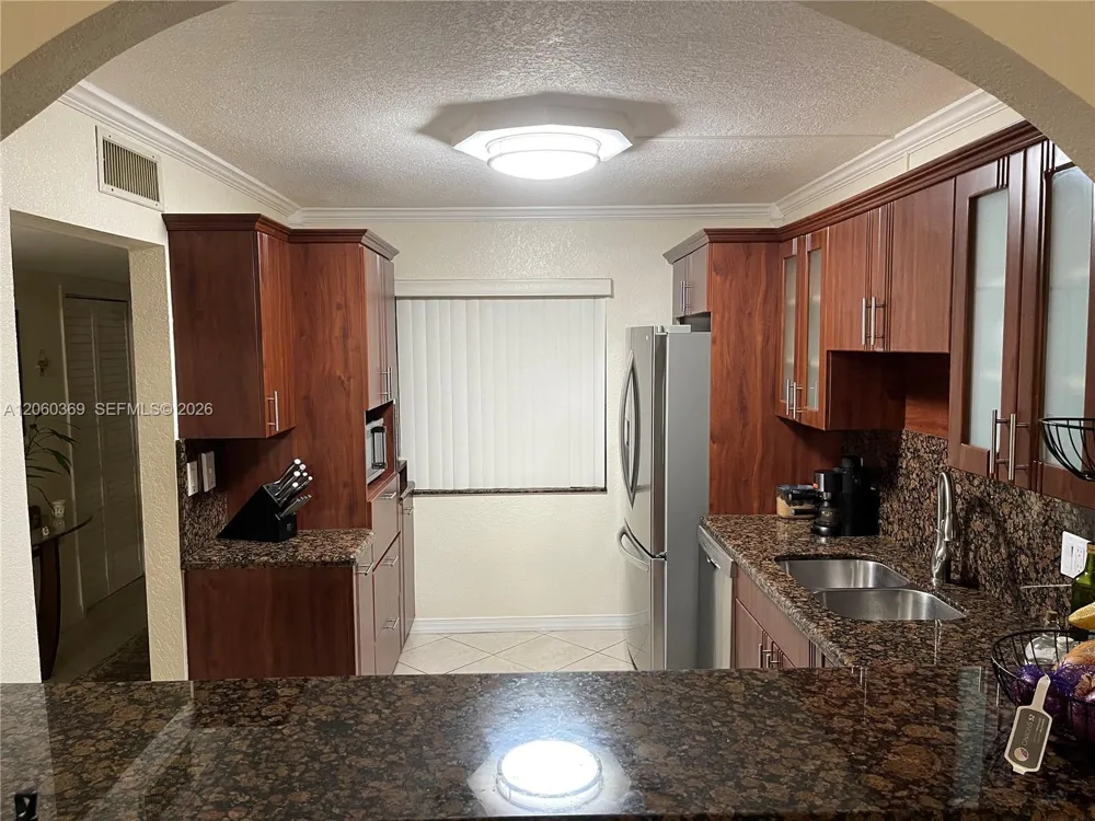 16240 Laurel Dr #101 Weston, FL 33326