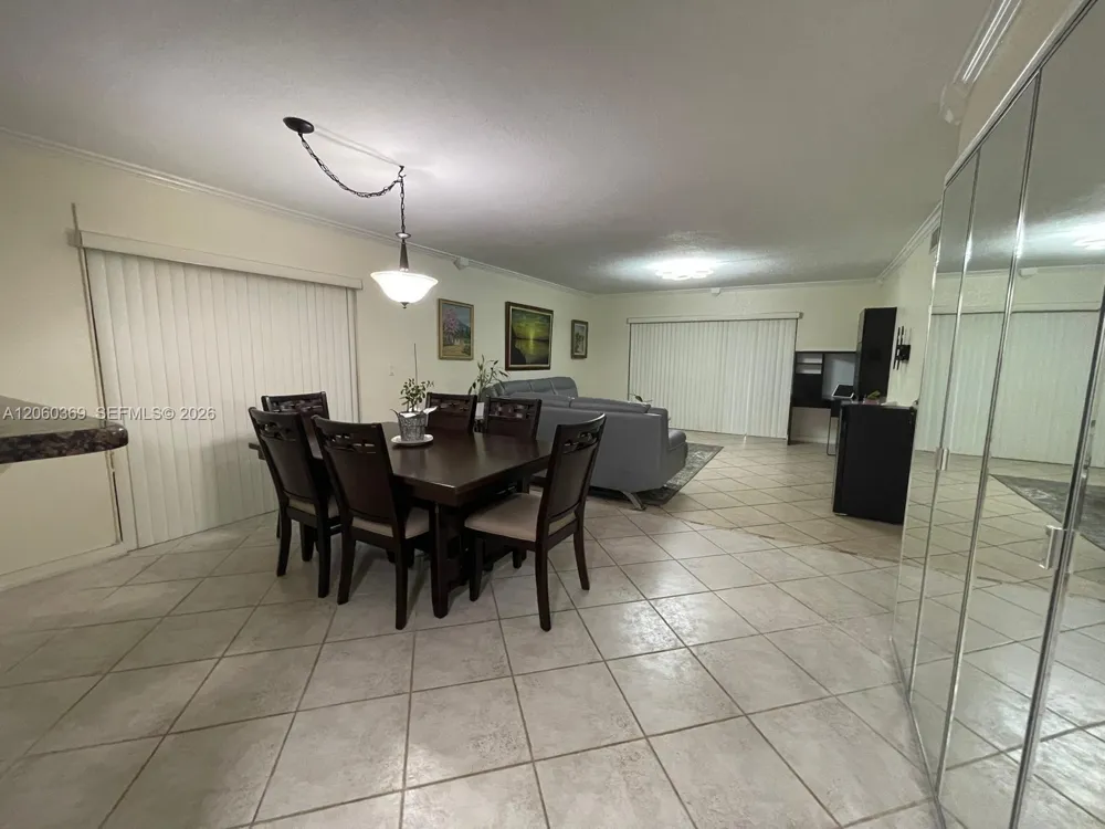 16240 Laurel Dr #101 Weston, FL 33326