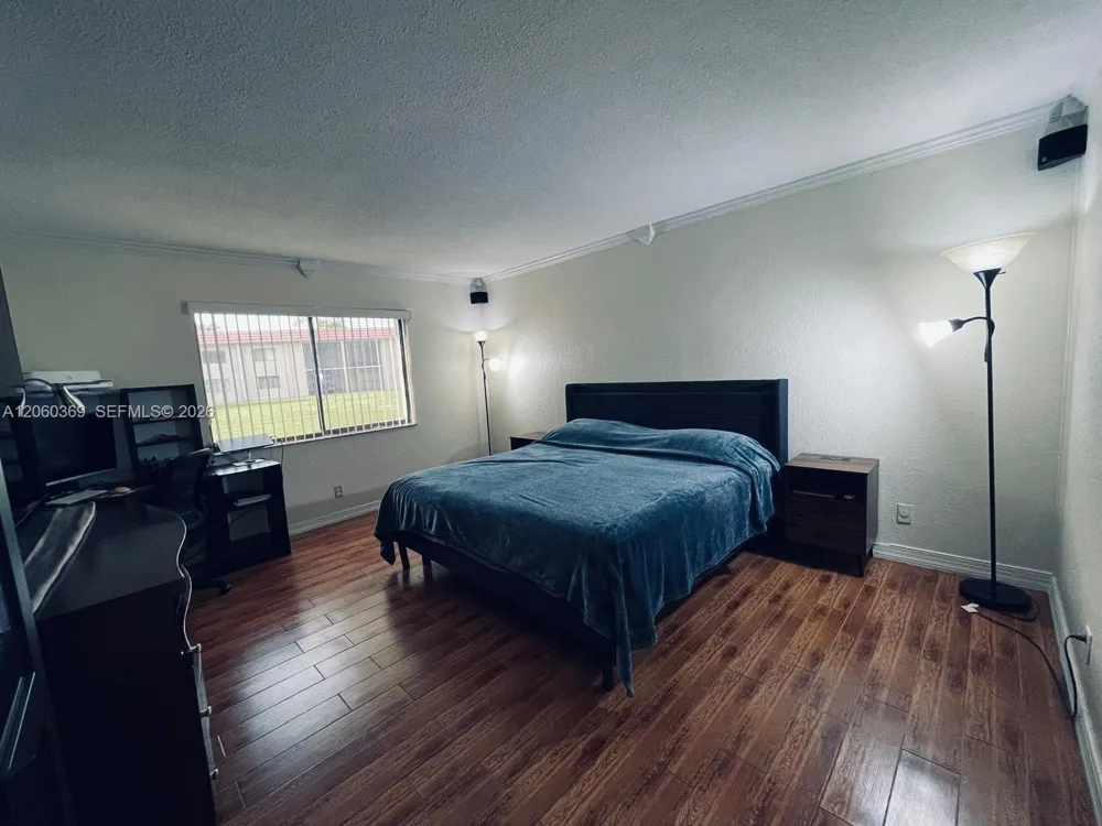16240 Laurel Dr #101 Weston, FL 33326