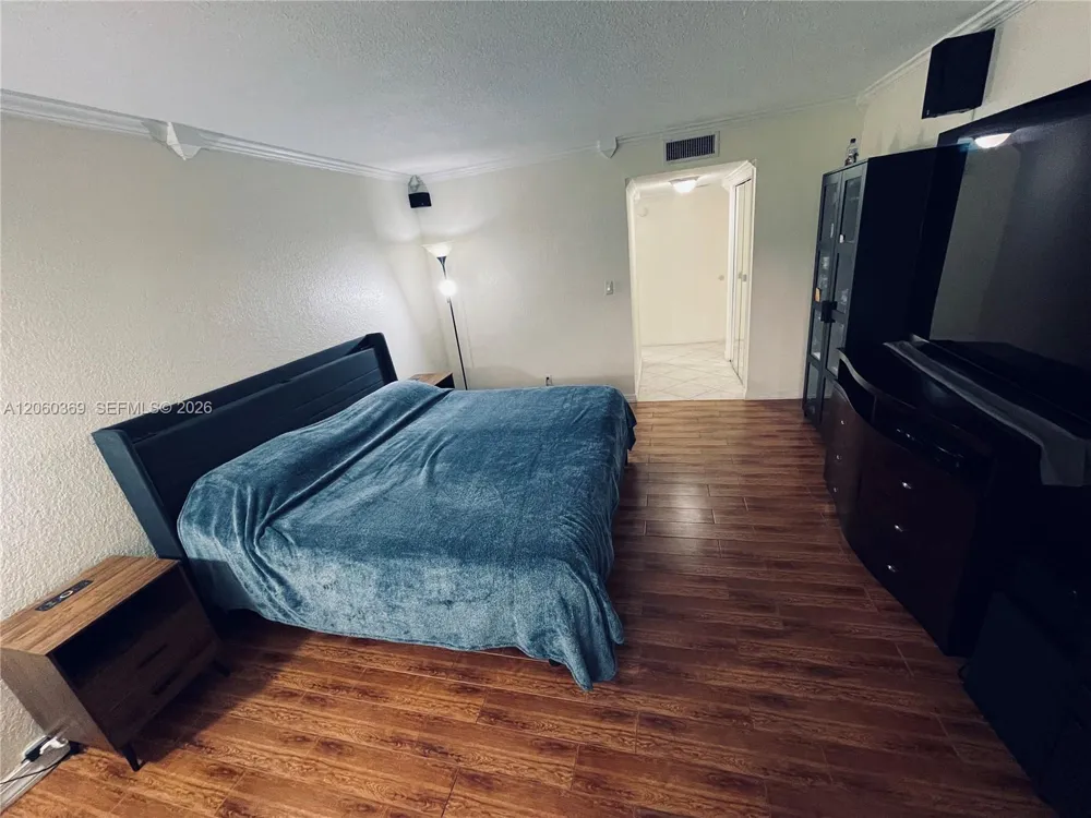 16240 Laurel Dr #101 Weston, FL 33326