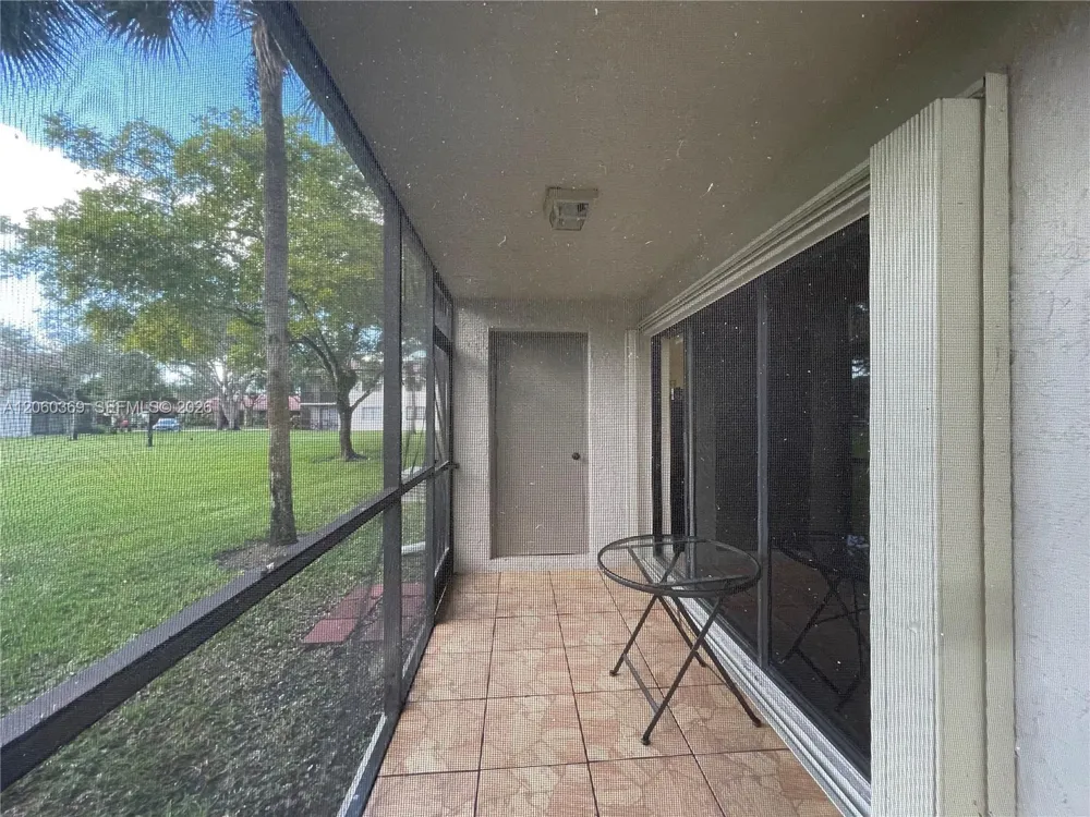 16240 Laurel Dr #101 Weston, FL 33326