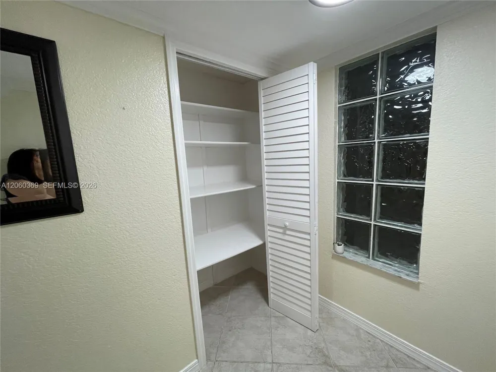 16240 Laurel Dr #101 Weston, FL 33326