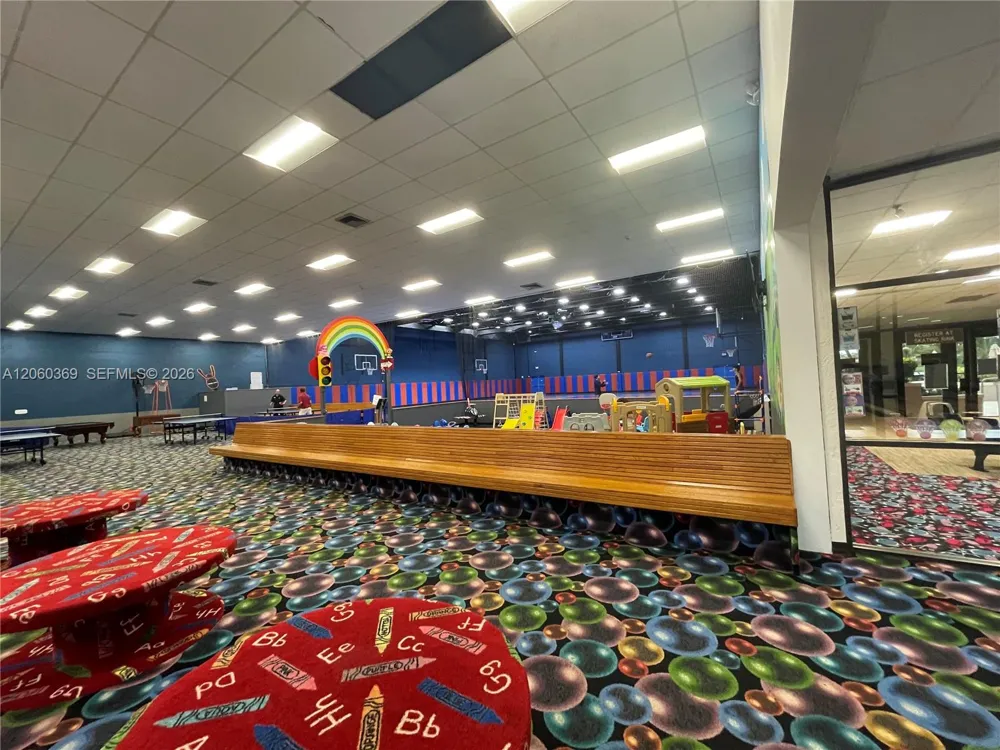 16240 Laurel Dr #101 Weston, FL 33326