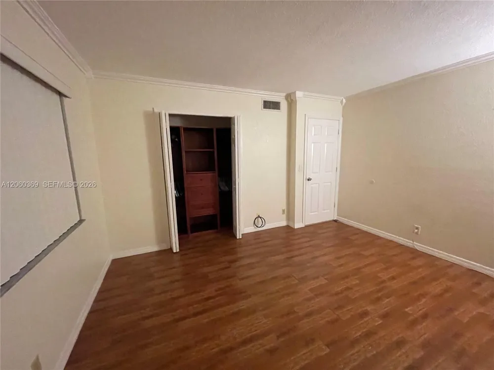 16240 Laurel Dr #101 Weston, FL 33326
