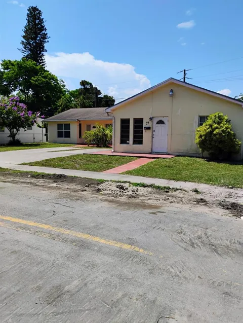 57 SE 12th Street #57