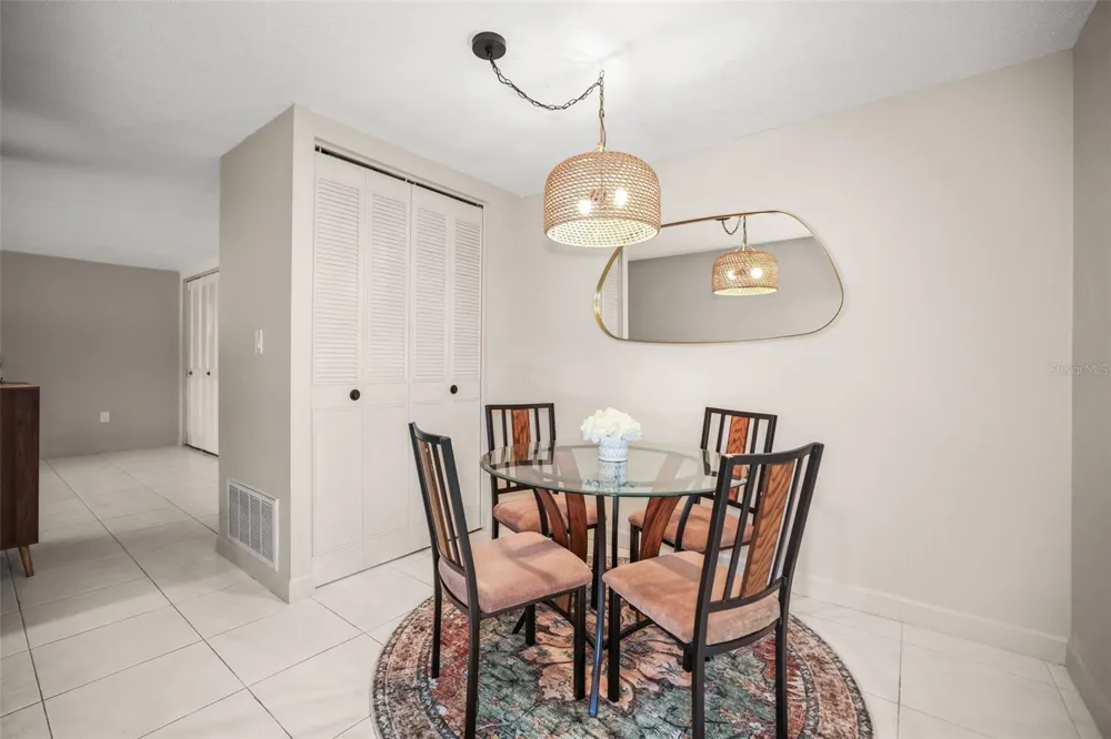 2700 BAYSHORE BOULEVARD #2110 Dunedin, FL 34698