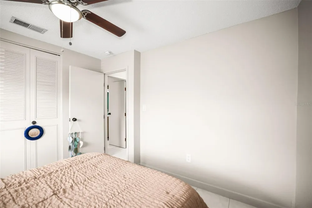 2700 BAYSHORE BOULEVARD #2110 Dunedin, FL 34698