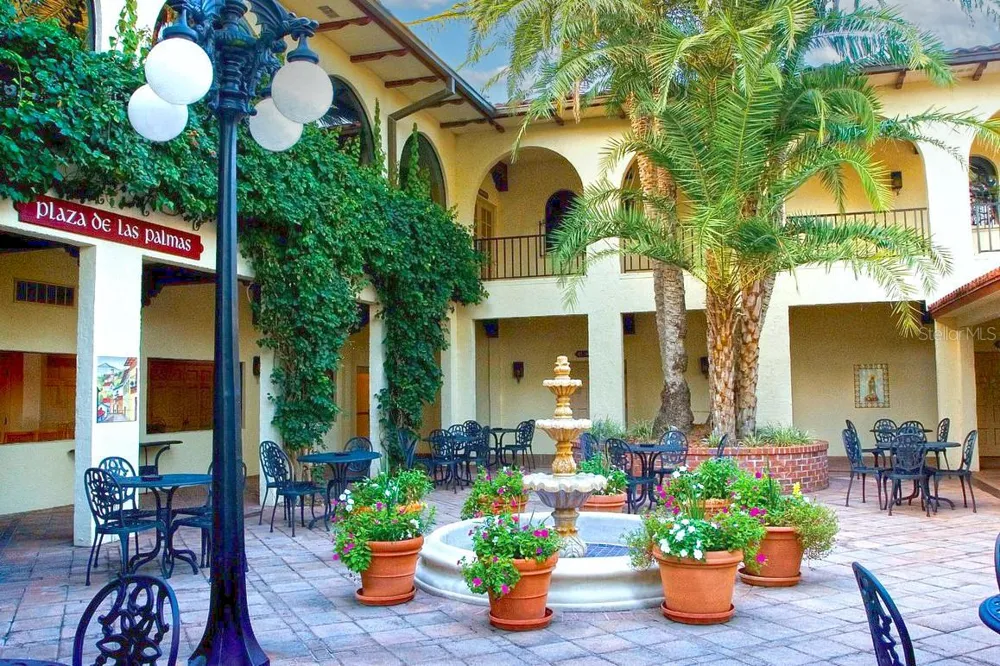 9939 SANTA BARBARA COURT Howey In The Hills, FL 34737