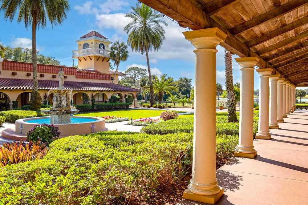 9939 SANTA BARBARA COURT Howey In The Hills, FL 34737