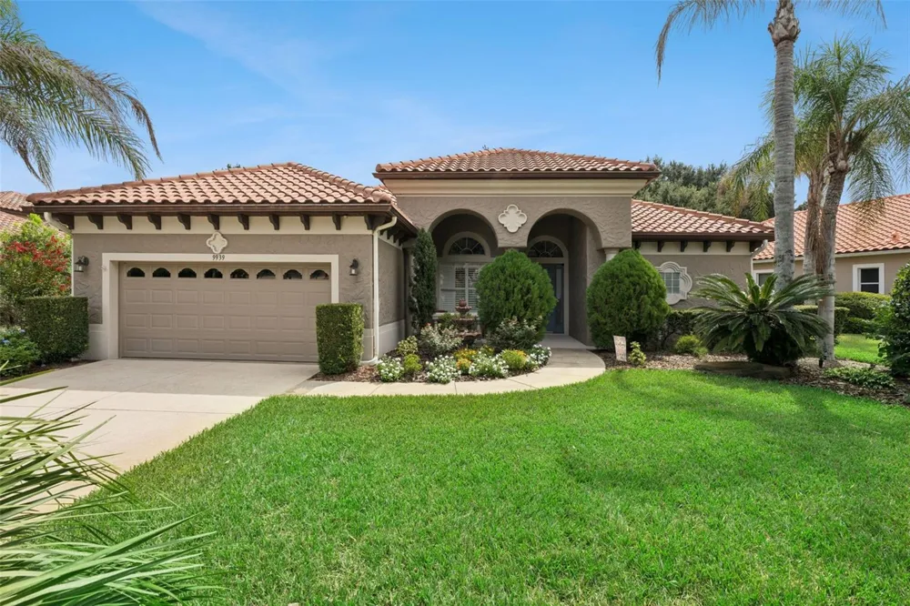 9939 SANTA BARBARA COURT Howey In The Hills, FL 34737