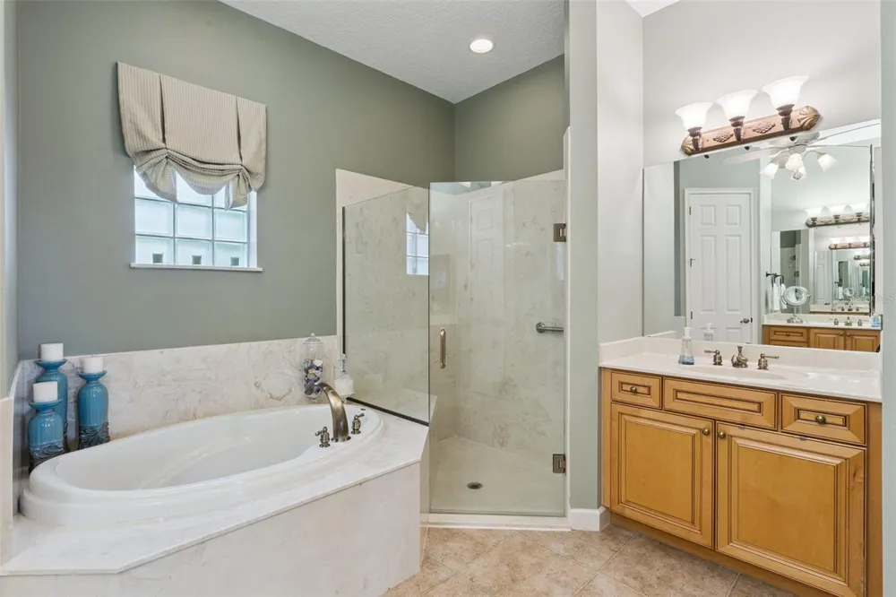 9939 SANTA BARBARA COURT Howey In The Hills, FL 34737
