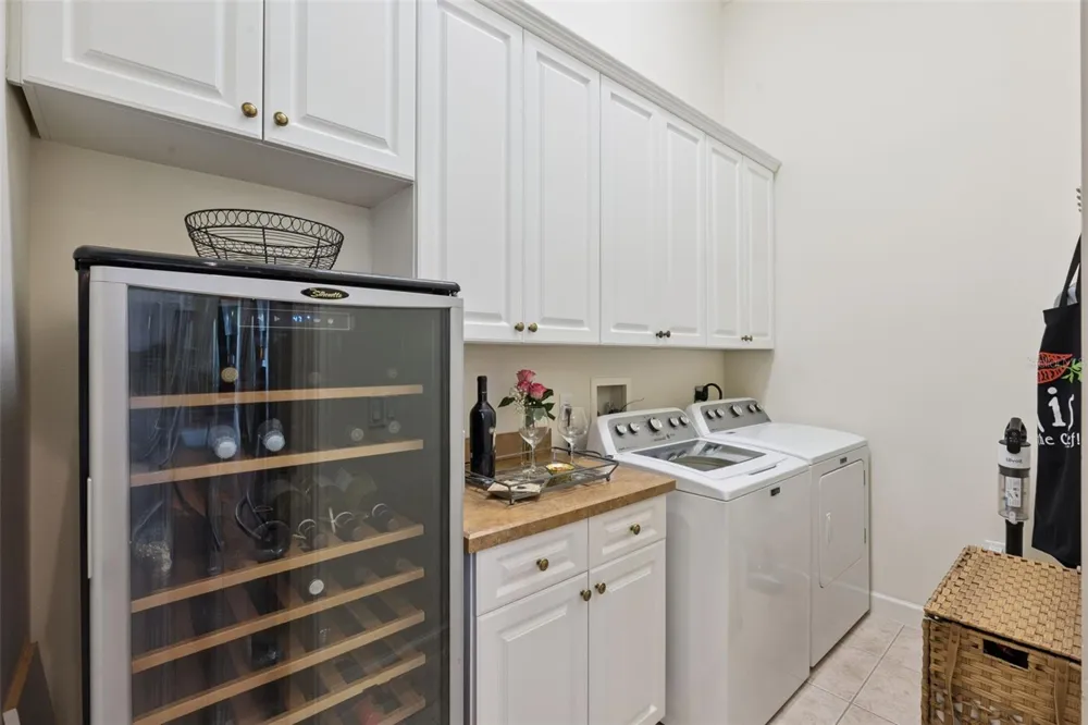9939 SANTA BARBARA COURT Howey In The Hills, FL 34737