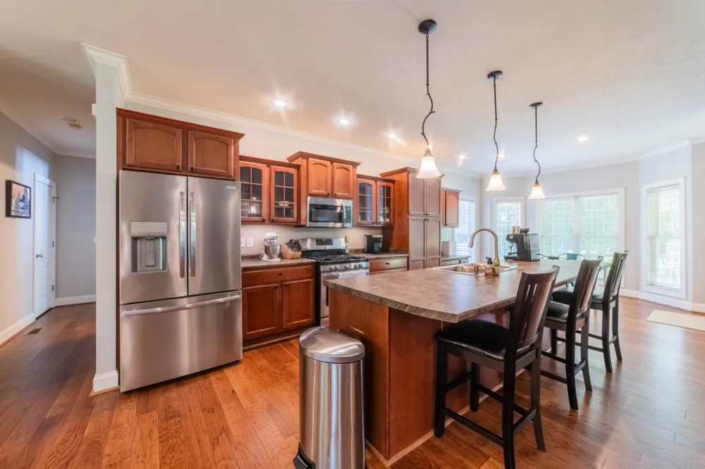 390 Carmen Dr Paris, TN 38242
