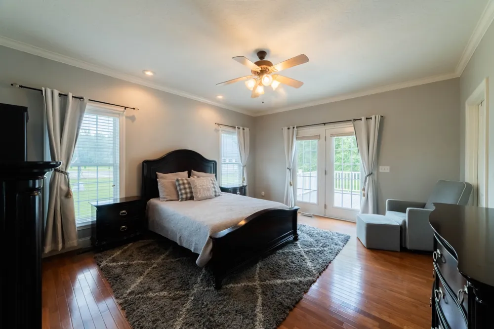 390 Carmen Dr Paris, TN 38242