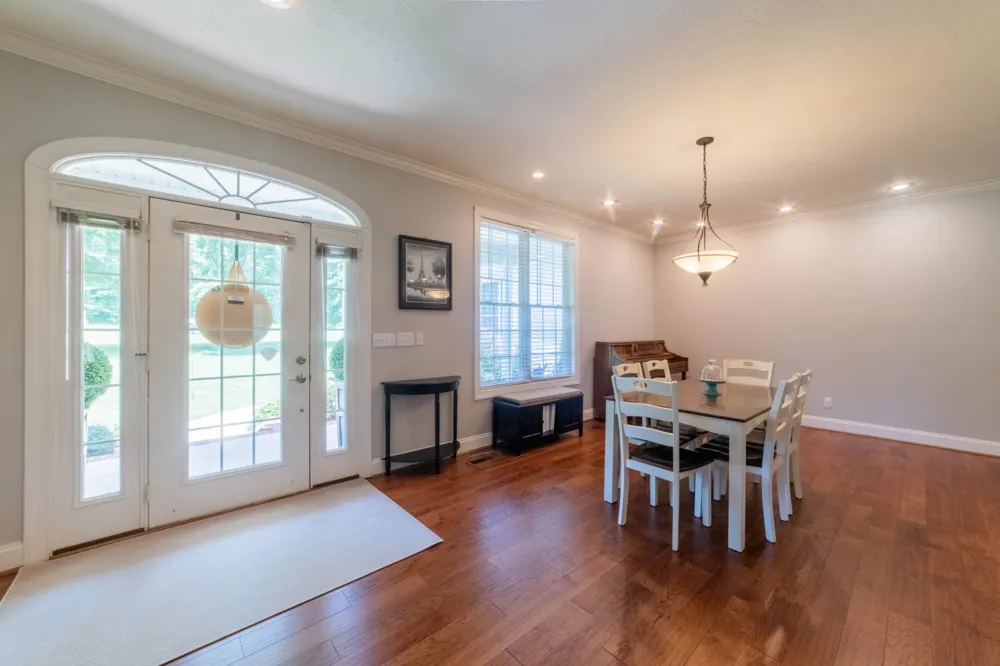 390 Carmen Dr Paris, TN 38242