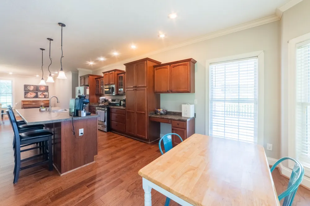 390 Carmen Dr Paris, TN 38242