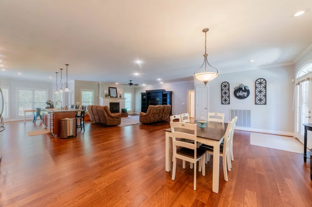 390 Carmen Dr Paris, TN 38242