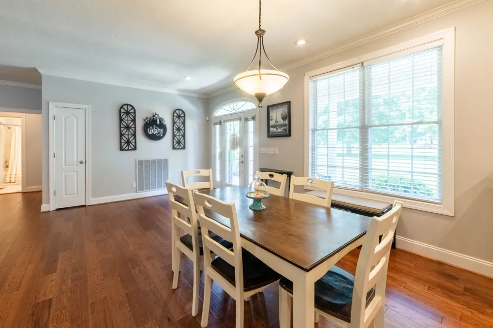 390 Carmen Dr Paris, TN 38242