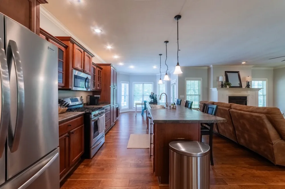 390 Carmen Dr Paris, TN 38242