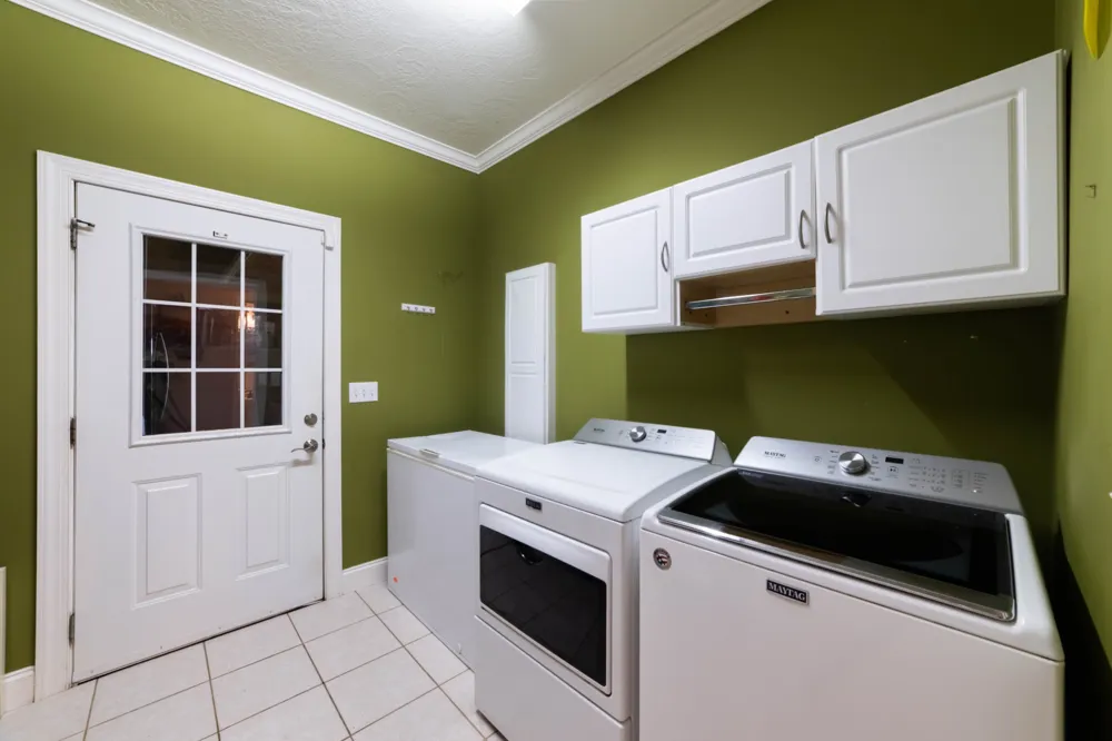 390 Carmen Dr Paris, TN 38242