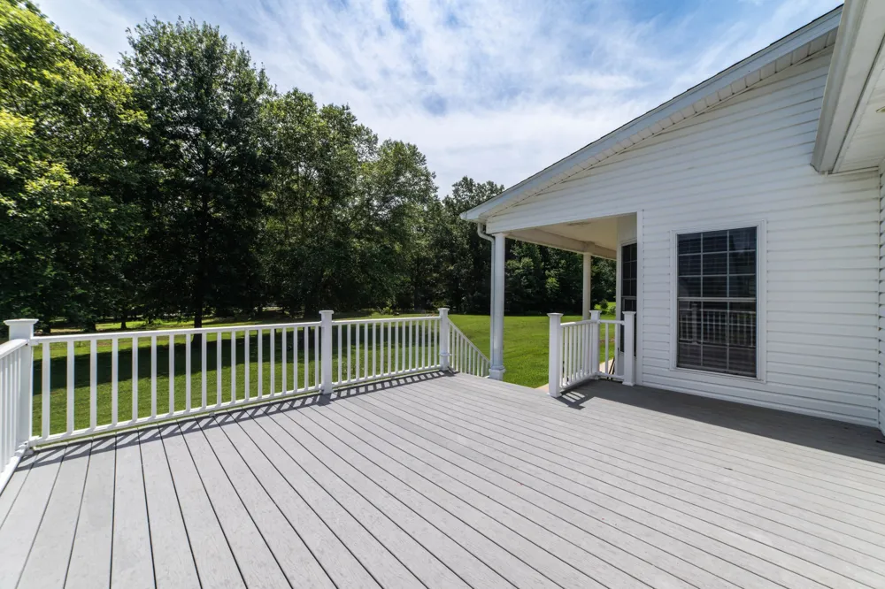 390 Carmen Dr Paris, TN 38242